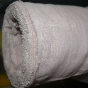 Tessuto a metro lino beige (disegnato delicatamente di rosa) 154g