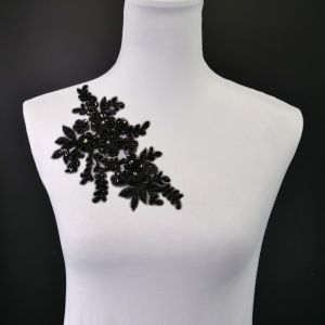 Applicazione sul vestito - Bouquet nero, lato destro