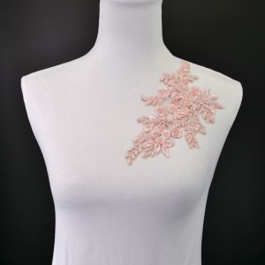 Applicazione sul vestito - Bouquet rosa, lato sinistro