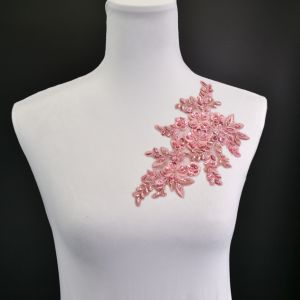 Applicazione sul vestito - Bouquet rosa antico, lato sinistro